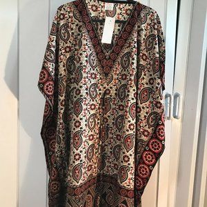 AAMI WOMEN CAFTAN SZ NWT ONE SIZE FITS ALL V NECK WITH TINY ACCENT